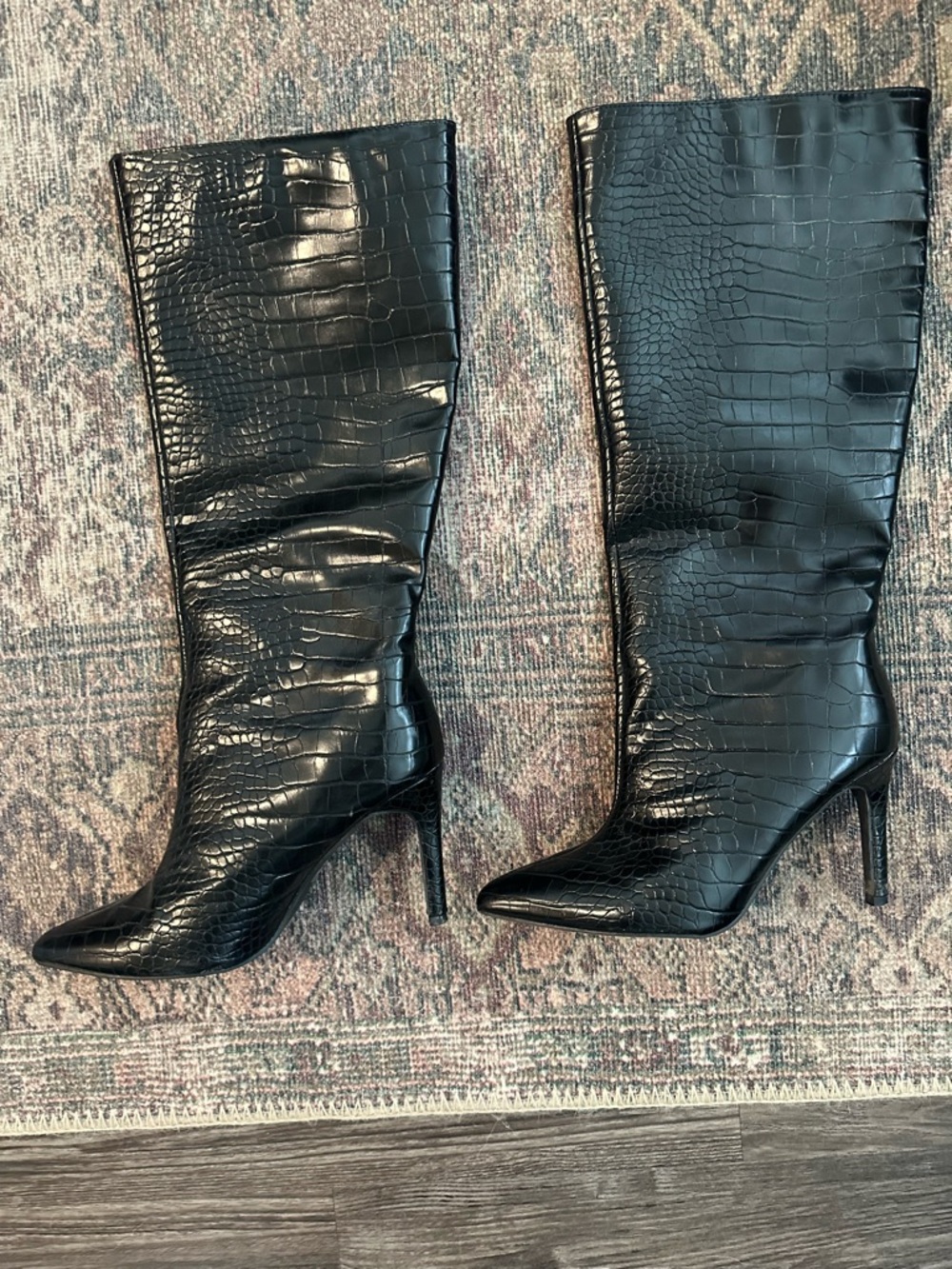 Women's Black Croc-Embossed Knee-High Stiletto Boots